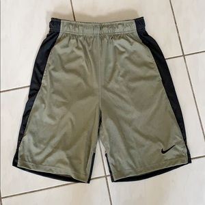 Nike Boys XL Athletic Shorts